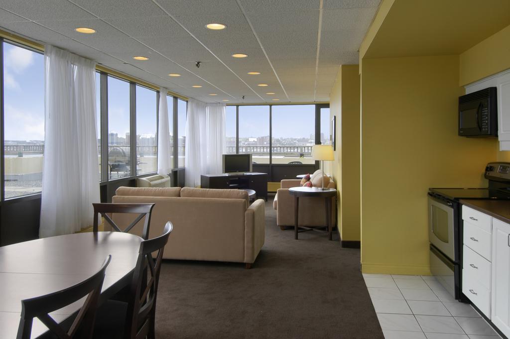 Dartmouth Oceanview Hotel 객실 사진